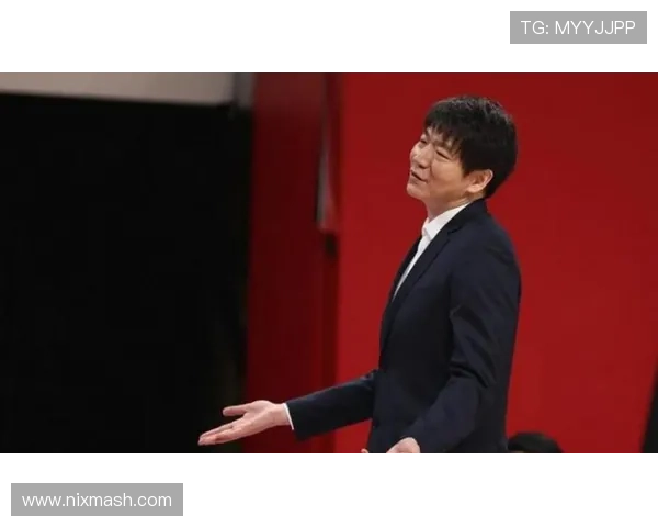 邱彪带领全队庆祝胜利 强调团队合作精神